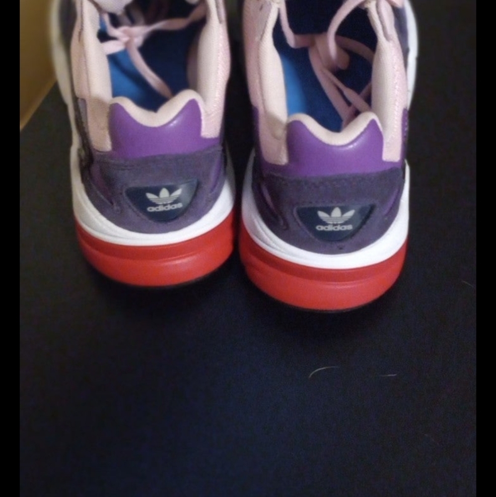 Nwt Adidas size 6.5 - Picture 3 of 4